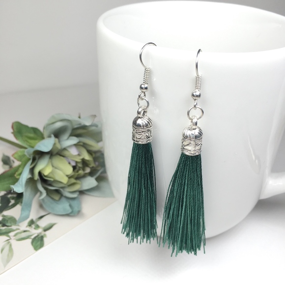 Emerald Green Tassel Dangle Earrings - Picture 3 of 3